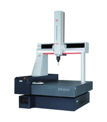 CRYSTA APEX V 7106 Máquina de Medición por Coordenadas CNC